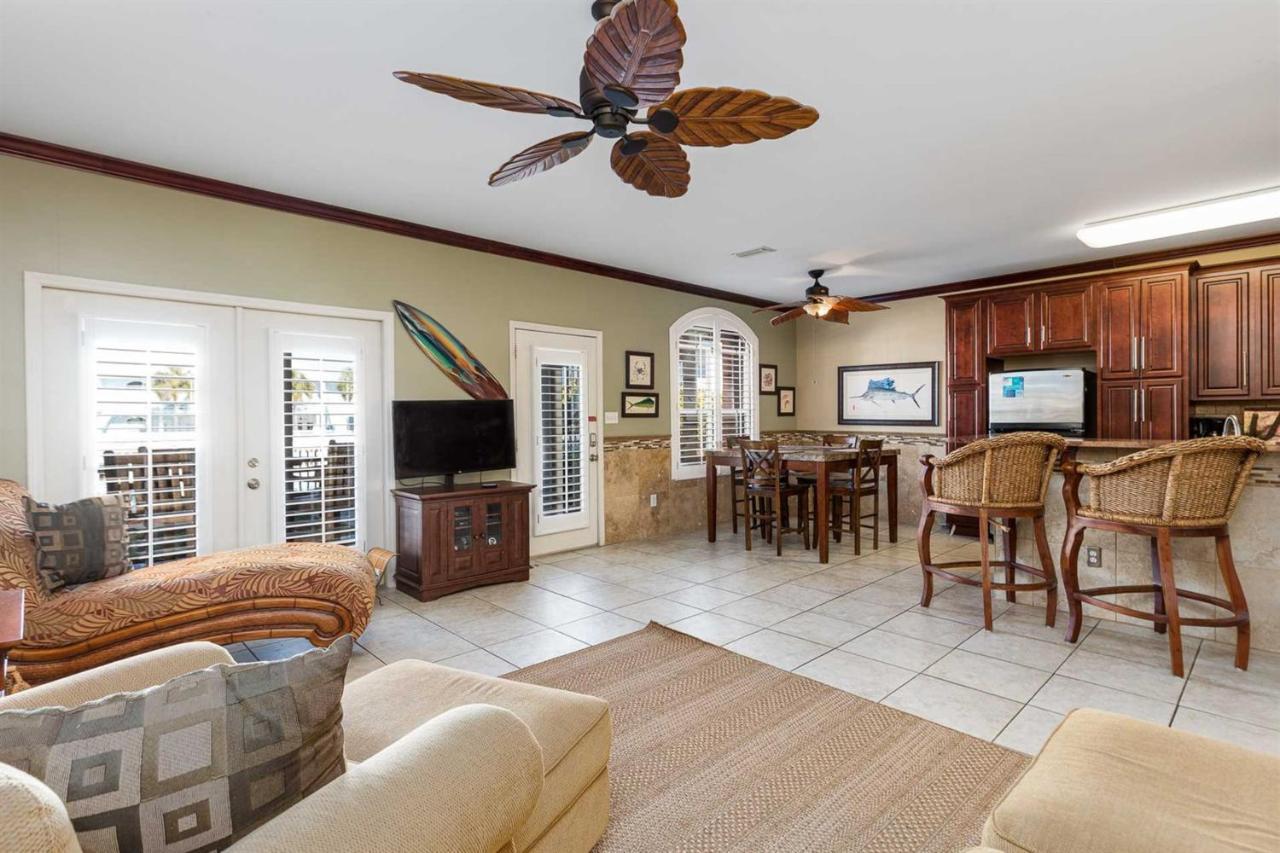 Vila Charter Landing Orange Beach Pokoj fotografie